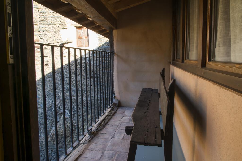Molino Del Medio Pensionat Robledillo De Gata Exteriör bild