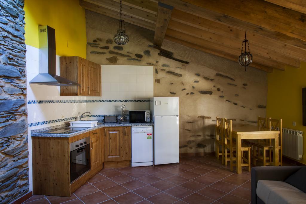 Molino Del Medio Pensionat Robledillo De Gata Exteriör bild