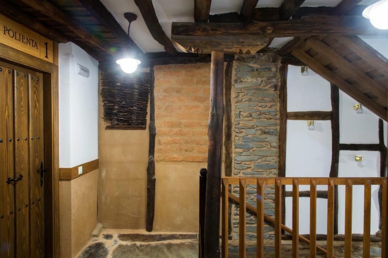 Molino Del Medio Pensionat Robledillo De Gata Exteriör bild